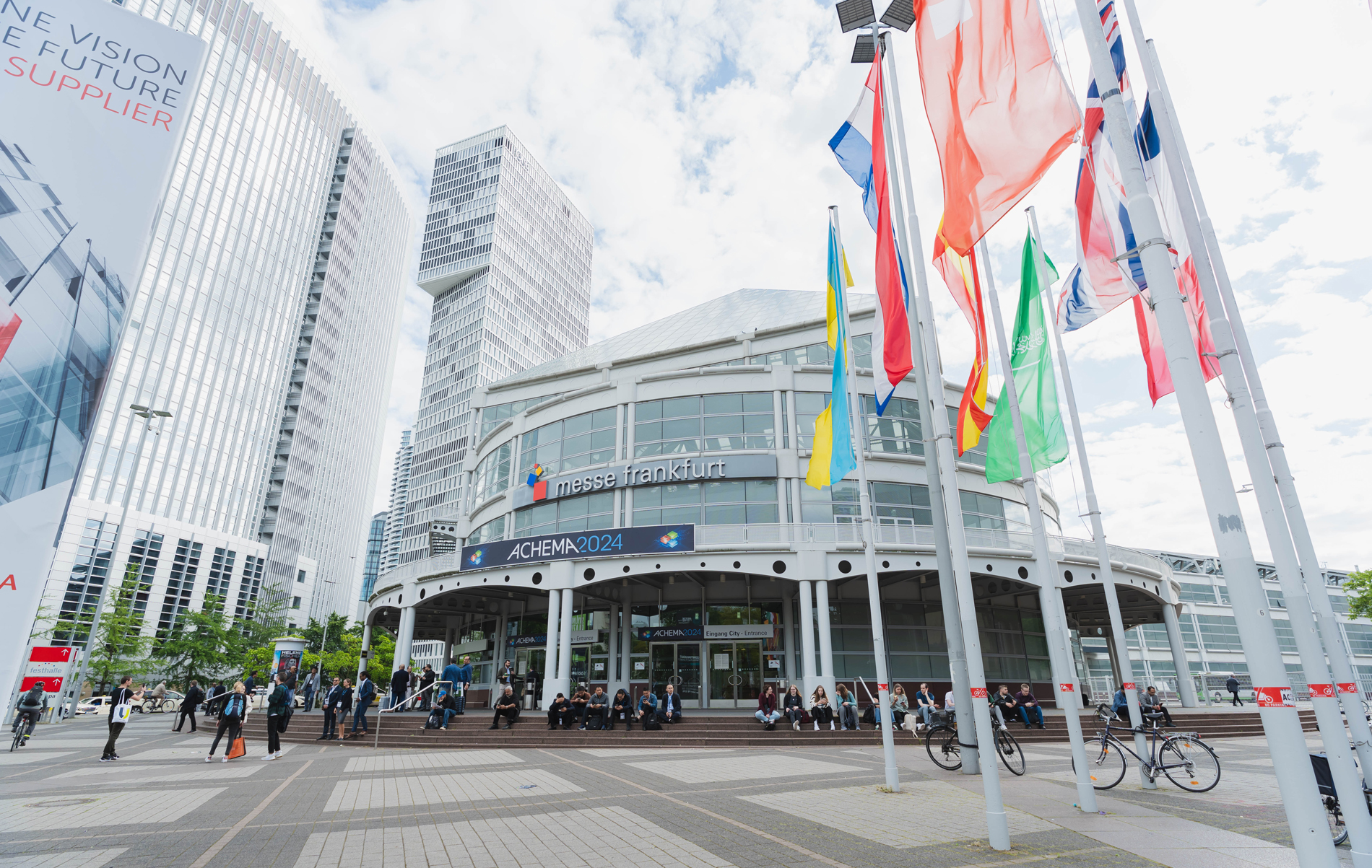 1718326576917896igmM.jpg 2.jpg