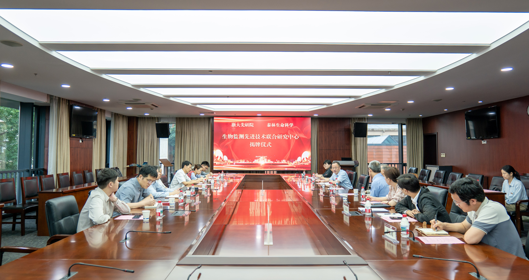 1749620332279965UaaD.png P1062174.png